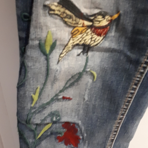 Embroider jean - Picture 3 of 3